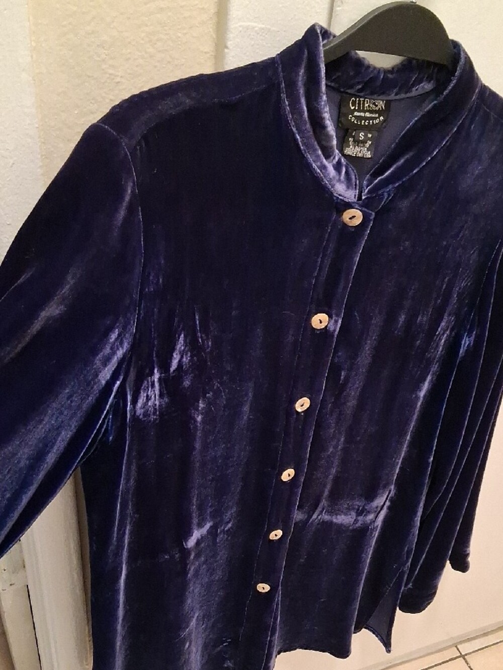 Citron Velvet Button-Front Robe Jacket in Navy - Picture 5 of 5